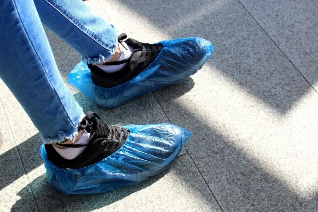 Top 5 Reasons to Wear Shoe Covers